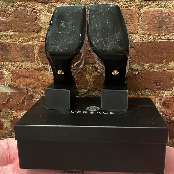 Versace sandal - Picture 4 of 4